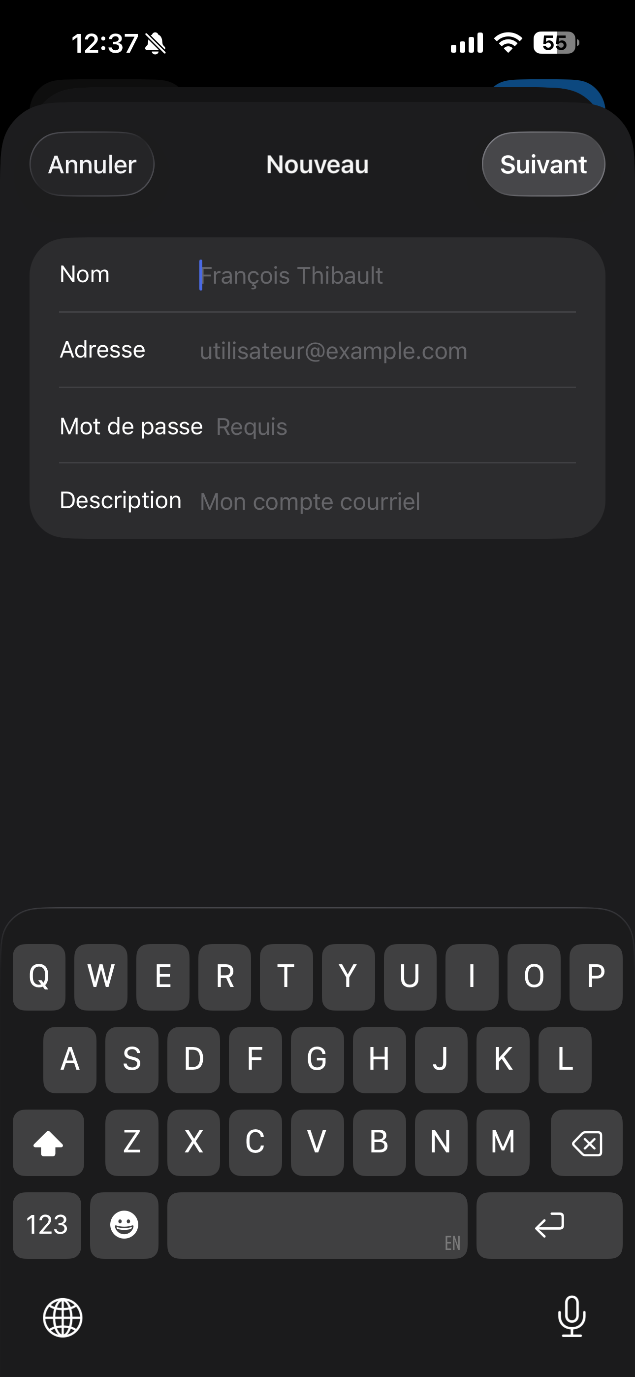 Touchez Nom et entre ton nom.