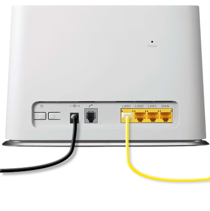 Branchez une extrémité du câble Ethernet dans un port Ethernet à l’arrière de la passerelle sans fil.