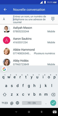 Entrez le numéro de téléphone mobile du destinataire ou entrez un nom pour sélectionner un membre de votre liste de contacts.
