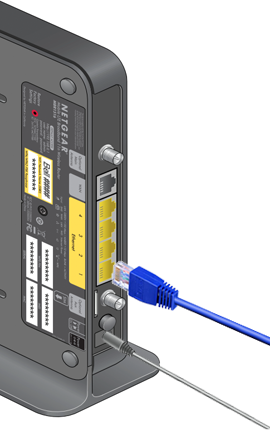 Branchez une extrémité du câble Ethernet à un port Ethernet, à l