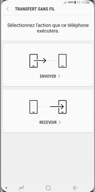 Sur lʼancien appareil, ouvrez lʼapplication Smart Switch, sélectionnez le transfert SANS FIL, puis sélectionnez ENVOYER.
