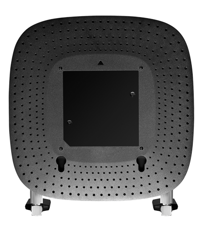 Faites délicatement glisser le panneau du bas afin d’accéder au compartiment de la pile.