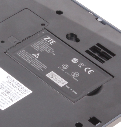 Si la pile est déjà dans le the Nubia/ZTE MF288, vous devez l