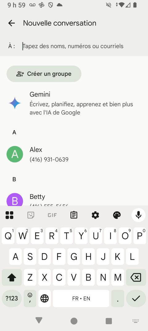 Entrez le numéro de téléphone mobile du destinataire ou entrez un nom pour sélectionner un membre de votre liste de contacts.