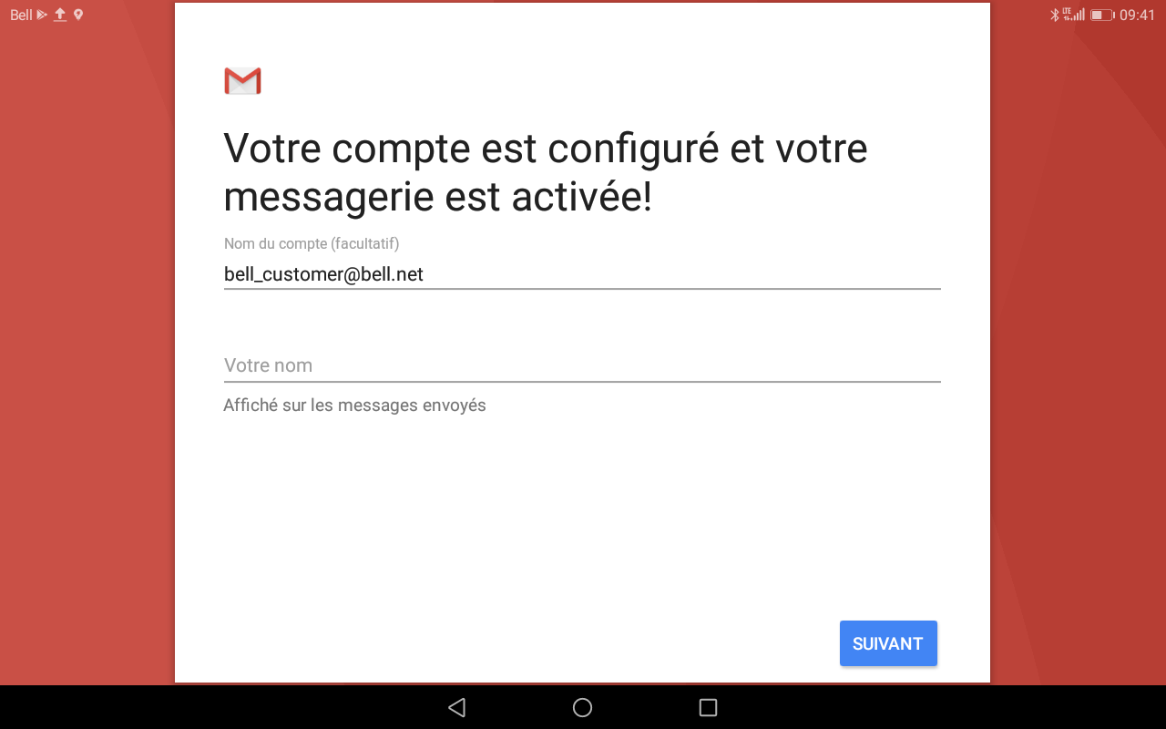 Si vous le souhaitez, modifiez le nom du compte et votre nom, puis touchez SUIVANT.