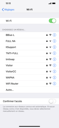 Touchez le nom du réseau Wi-Fi.